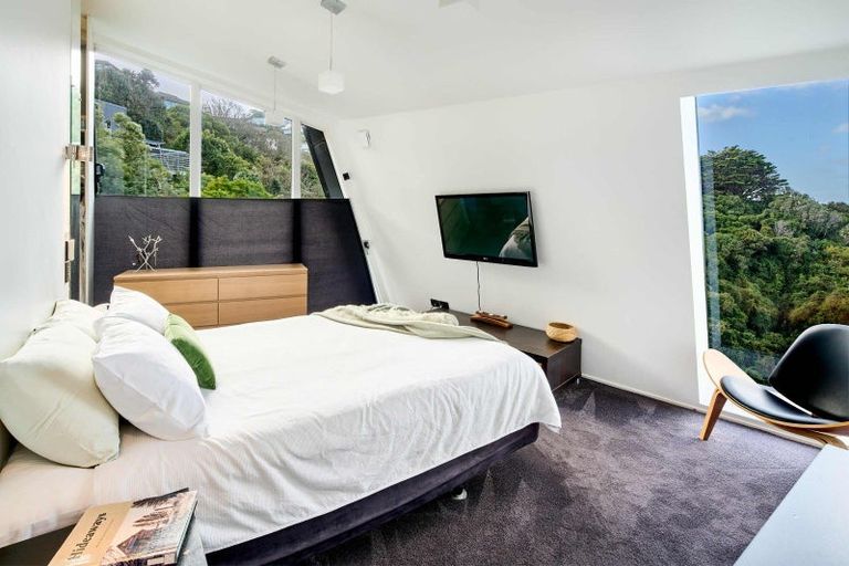 Photo of property in 64a Orangi Kaupapa Road, Northland, Wellington, 6012