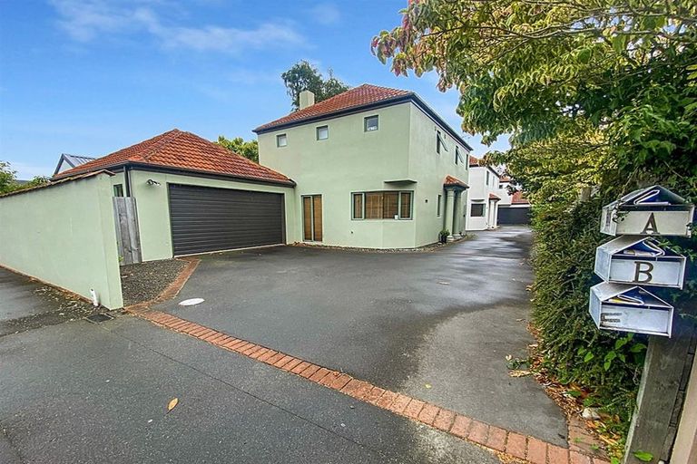 Photo of property in 62 Hewitts Road, Merivale, Christchurch, 8014