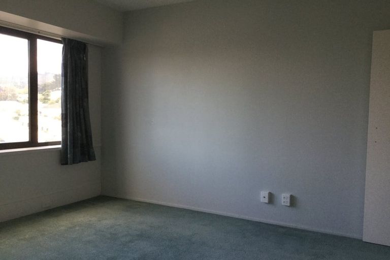 Photo of property in St Peters Apartments, 8b/192 Willis Street, Te Aro, Wellington, 6011