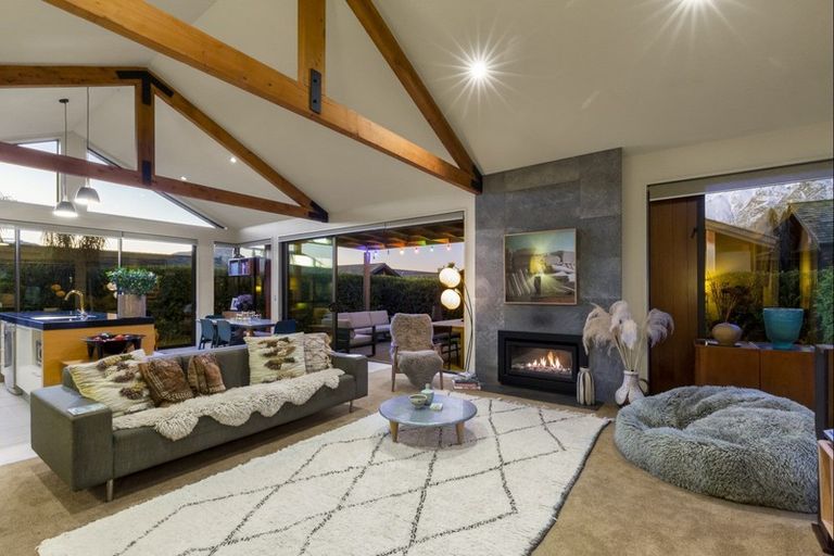 Photo of property in 34 Rannoch Drive, Jacks Point, Queenstown, 9371