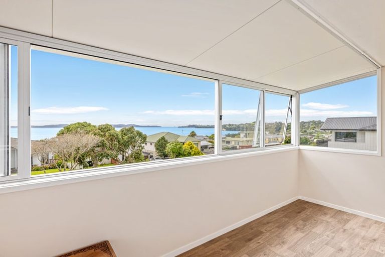 Photo of property in 15 Kotuku Place, Snells Beach, 0920