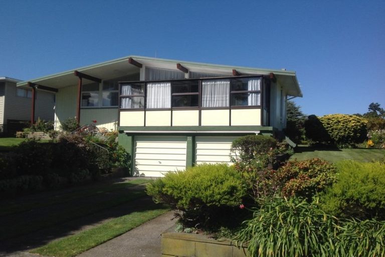 Photo of property in 22 High Street East, Waitara, 4320