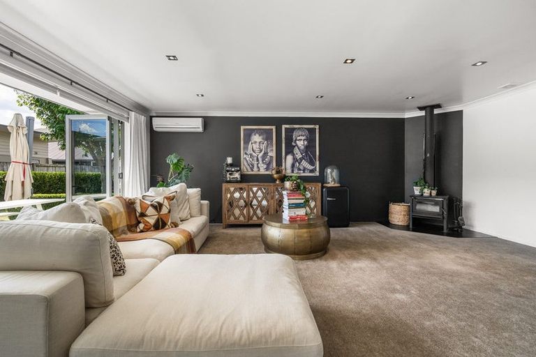 Photo of property in 27 Norfolk Drive, Cambridge, 3434