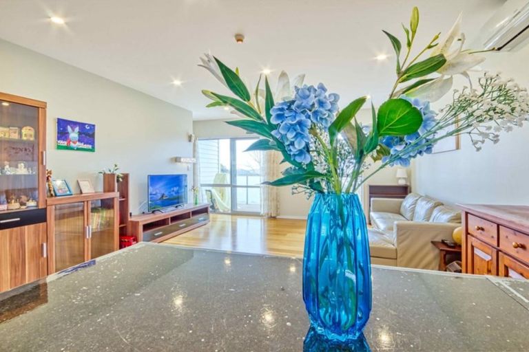 Photo of property in 3/147 Albany Highway, Unsworth Heights, Auckland, 0632