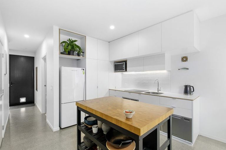 Photo of property in 13 Te Ara O Paetutu, Petone, Lower Hutt, 5012