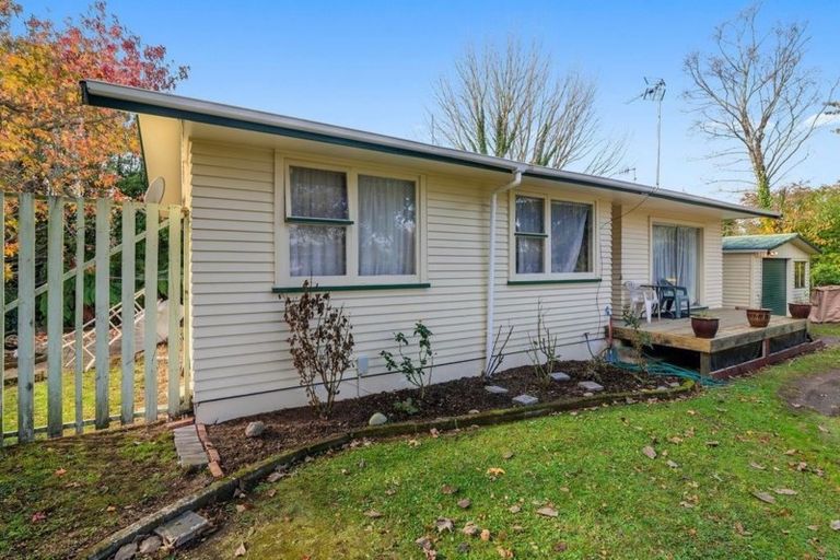 Photo of property in 16 Michael Place, Mangakakahi, Rotorua, 3015