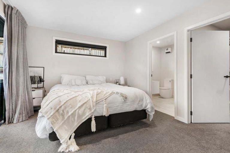 Photo of property in 5 Howden Drive, Jacks Point, 9371