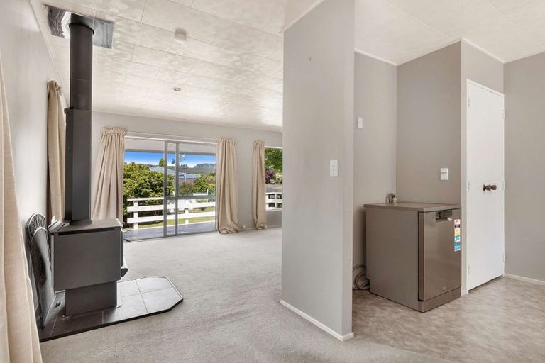 Photo of property in 2 Foley Drive, Springfield, Rotorua, 3015