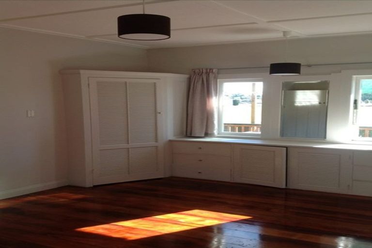 Photo of property in 1/27 Hillcrest Road, Papatoetoe, Auckland, 2025