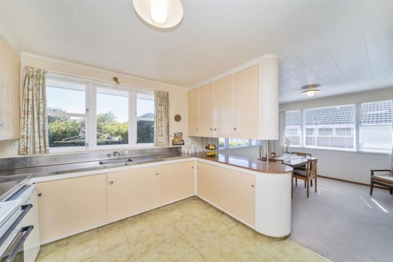 Photo of property in 93 Waihi Road, Hawera, 4610