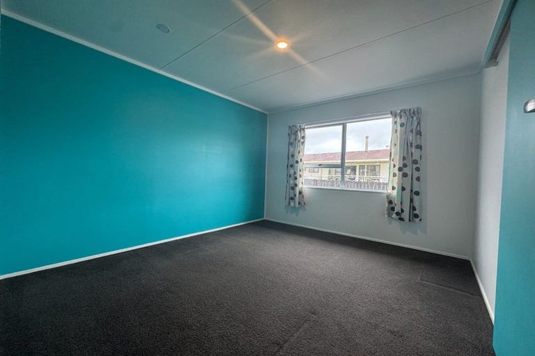 Photo of property in 1 Belton Place, Hikurangi, 0114
