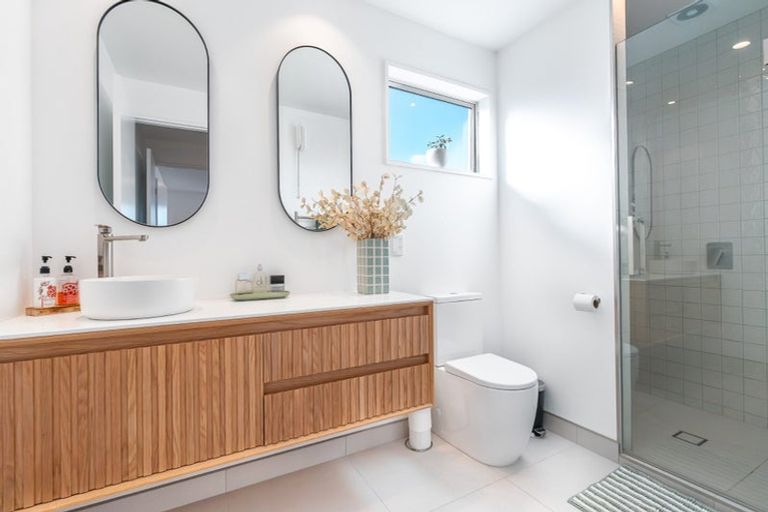 Photo of property in 2/179 Weston Road, St Albans, Christchurch, 8052