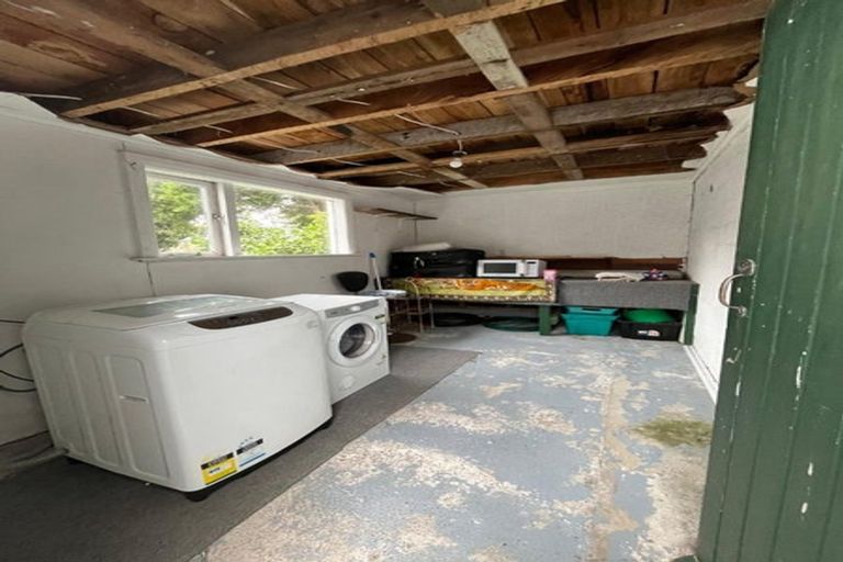 Photo of property in 40 Findlay Street, Tawa, Wellington, 5028