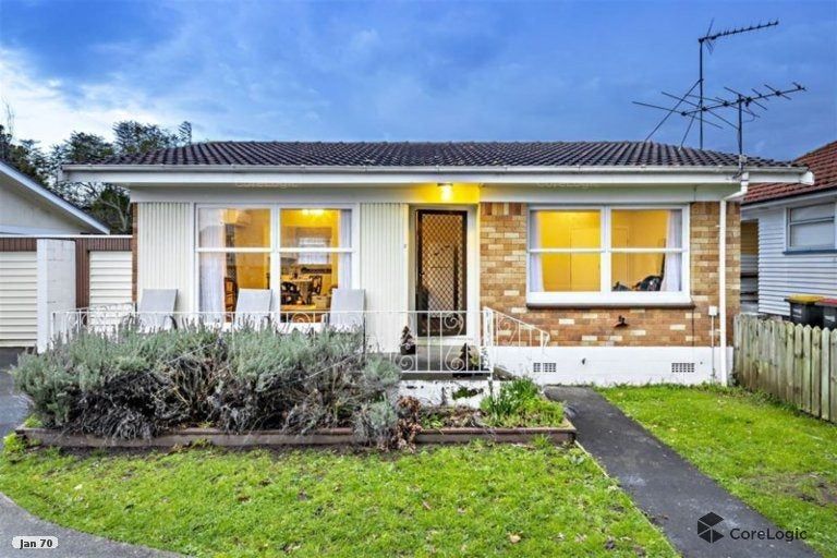 Photo of property in 2/54 East Street, Papakura, 2110