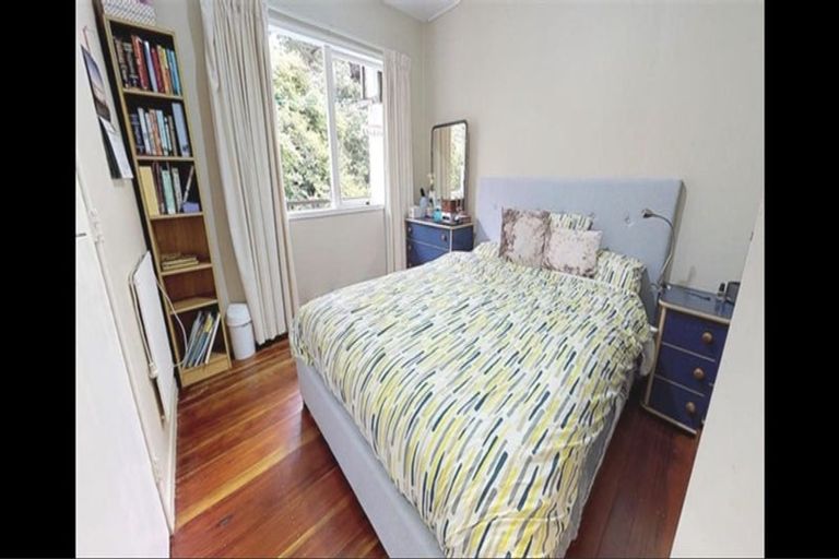 Photo of property in 17a Caesars Place, Churton Park, Wellington, 6037