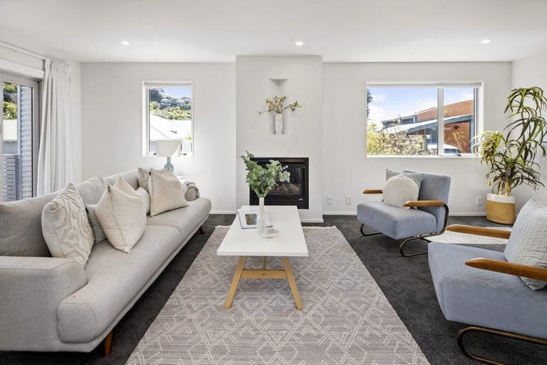 Photo of property in 75 Houghton Bay Road, Houghton Bay, Wellington, 6023