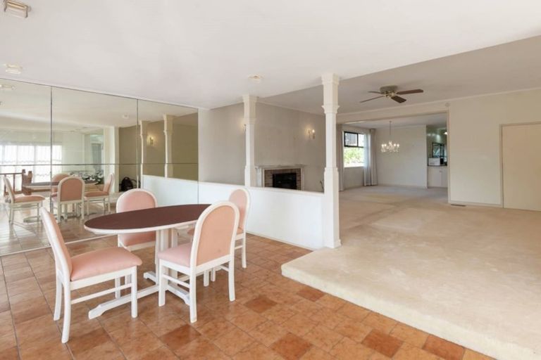 Photo of property in 239 Broomfields Road, Whitford, Howick, 2571