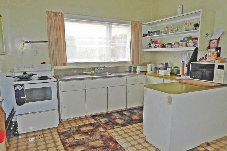 Photo of property in 16 Tamar Street, South Hill, Oamaru, 9400