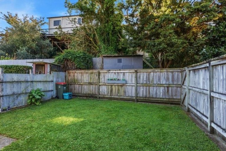 Photo of property in 19/100 River Road, Hamilton East, Hamilton, 3216