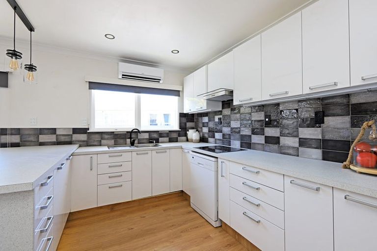 Photo of property in 3/56 Bill Hercock Street, Pirimai, Napier, 4112