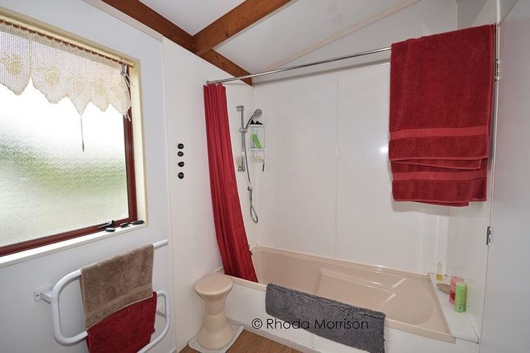 Photo of property in 221 Pahi Road, Pahi, Paparoa, 0571