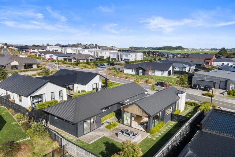 Photo of property in 18 Winstone House Road, Paerata, 2124