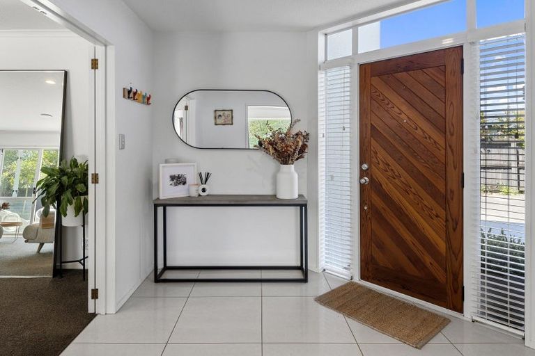 Photo of property in 19 Innisfree Place, Northwood, Christchurch, 8051