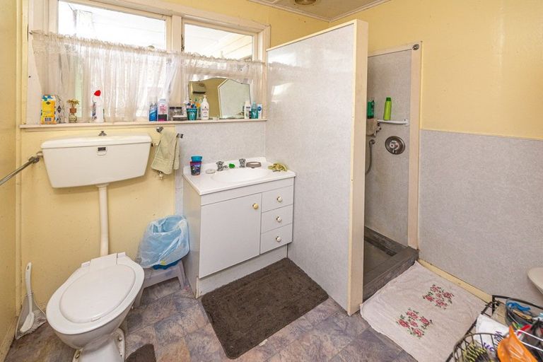 Photo of property in 53 Swiss Avenue, Gonville, Whanganui, 4501