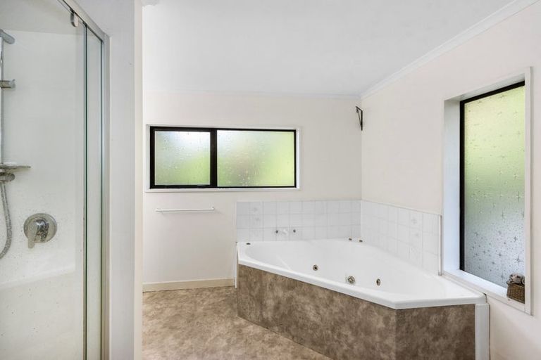 Photo of property in 212 Grahams Road, Burnside, Christchurch, 8053