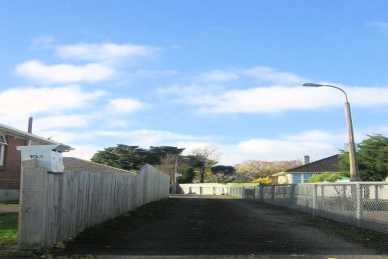 Photo of property in 19a Montrose Place, Takaro, Palmerston North, 4412