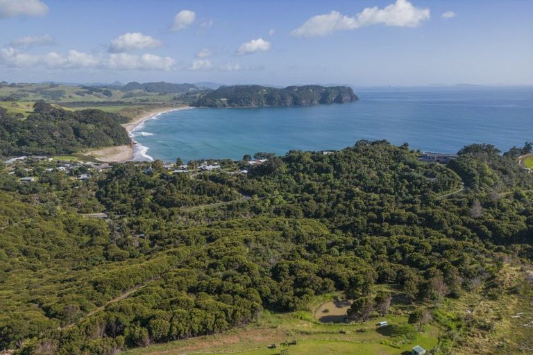 Photo of property in 42 Radar Road, Hot Water Beach, Whitianga, 3591