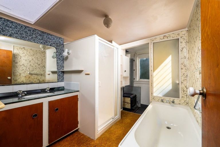 Photo of property in 3 English Bay Road, Opua, 0200