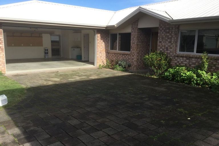 Photo of property in 3 Guernsey Place, Grandview Heights, Hamilton, 3200