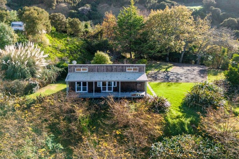 Photo of property in 755 Main North Road, Bay View, Napier, 4182