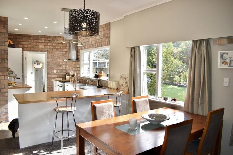 Photo of property in 14b Hariata Street, Otaki, 5512