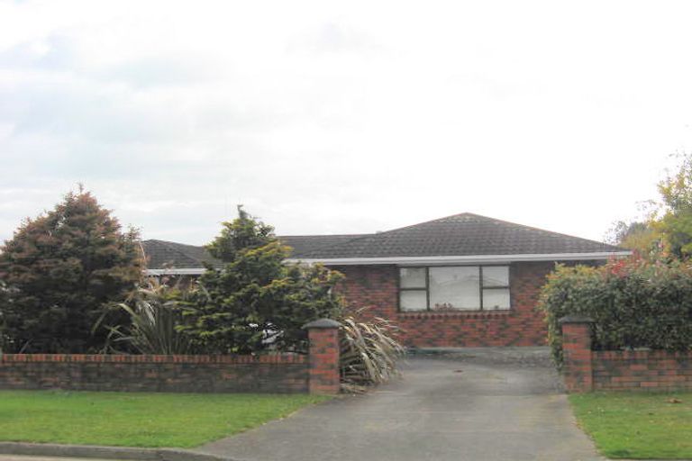 Photo of property in 60 Kawiu Road, Levin, 5510