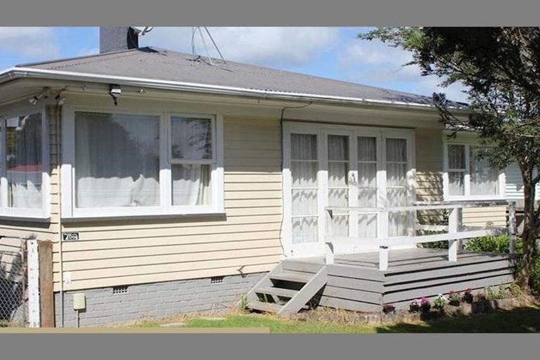 Photo of property in 12 Ruth Street, Manurewa, Auckland, 2102