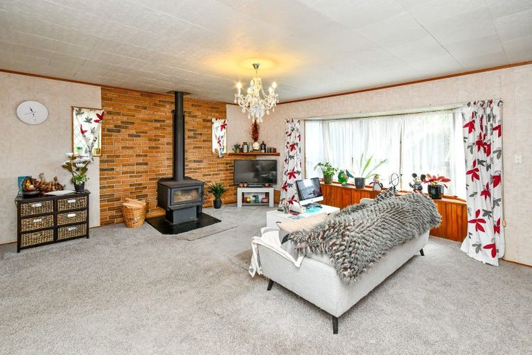Photo of property in 17 Justamere Place, Weymouth, Auckland, 2103