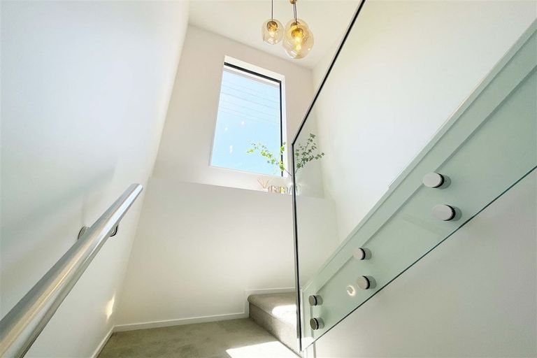 Photo of property in 2b Marina Road, Torbay, Auckland, 0630