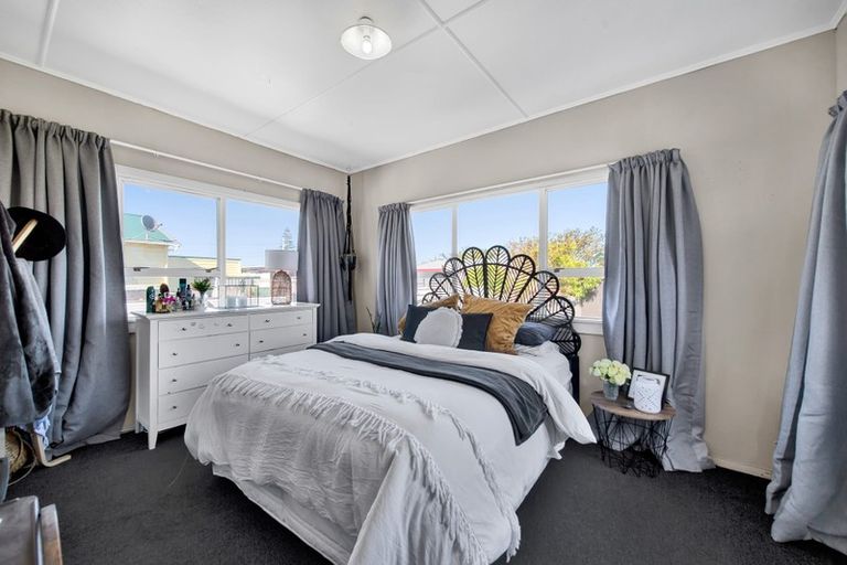 Photo of property in 165 Waihi Road, Hawera, 4610