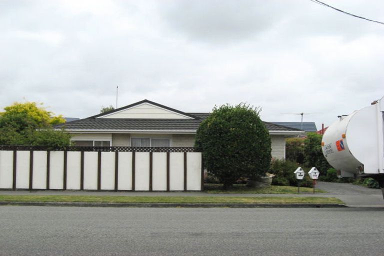 Photo of property in 2/9 Nortons Road, Avonhead, Christchurch, 8042