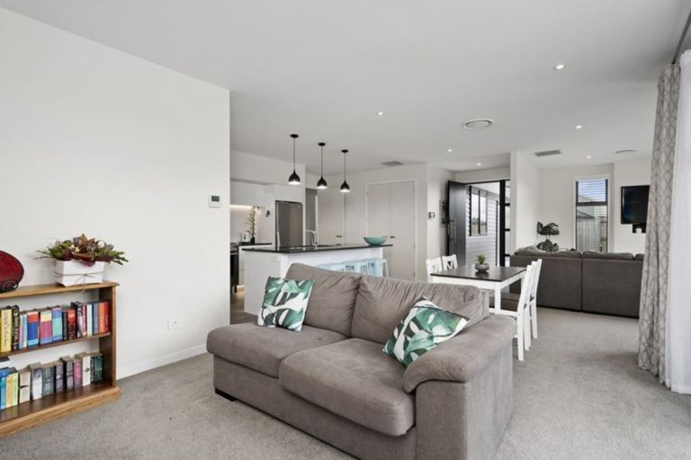 Photo of property in 51 Kahuparere Crescent, Pyes Pa, Tauranga, 3112