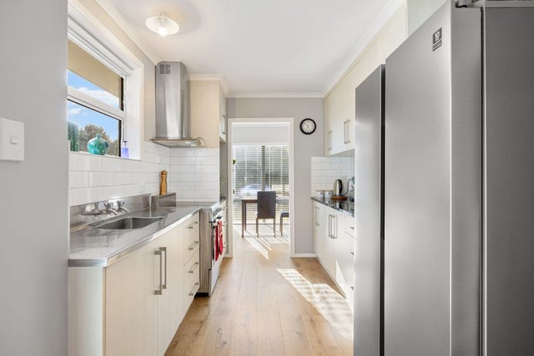 Photo of property in 116 Grimseys Road, Redwood, Christchurch, 8051