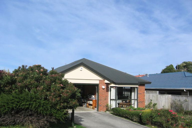 Photo of property in 4a Peter Button Place, Johnsonville, Wellington, 6037