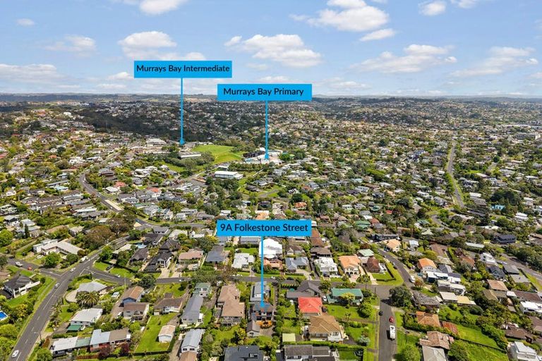 Photo of property in 2/9 Folkestone Street, Murrays Bay, Auckland, 0630