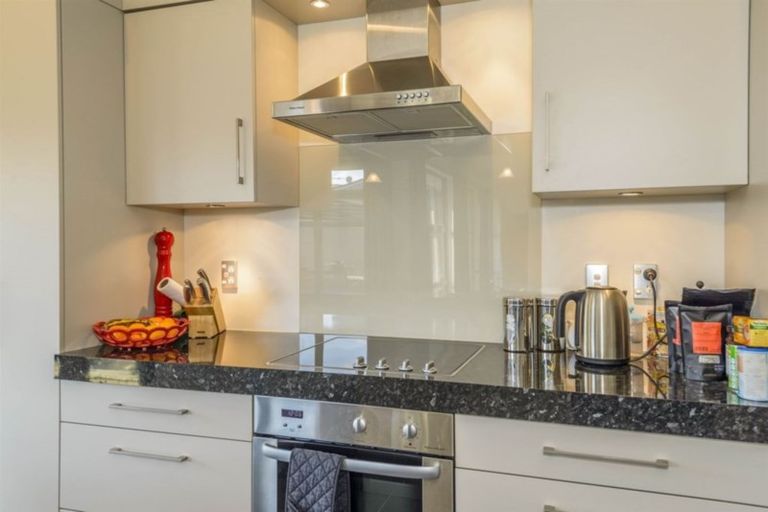 Photo of property in 15 Foresters Crescent, Parklands, Christchurch, 8083