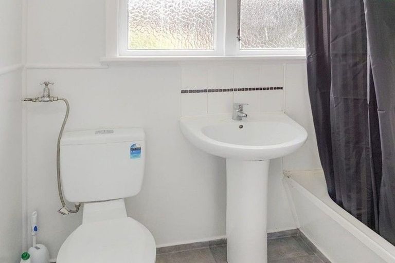 Photo of property in 56 Dimock Street, Titahi Bay, Porirua, 5022