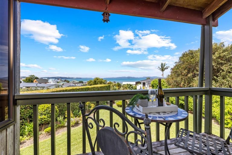 Photo of property in 16 Awatere Place, Snells Beach, 0920