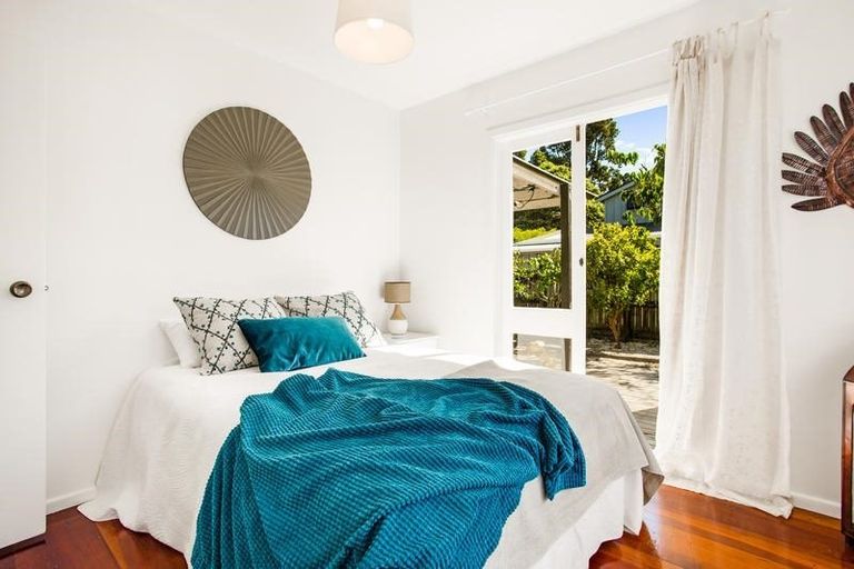 Photo of property in 123a Atkinson Road, Titirangi, Auckland, 0604