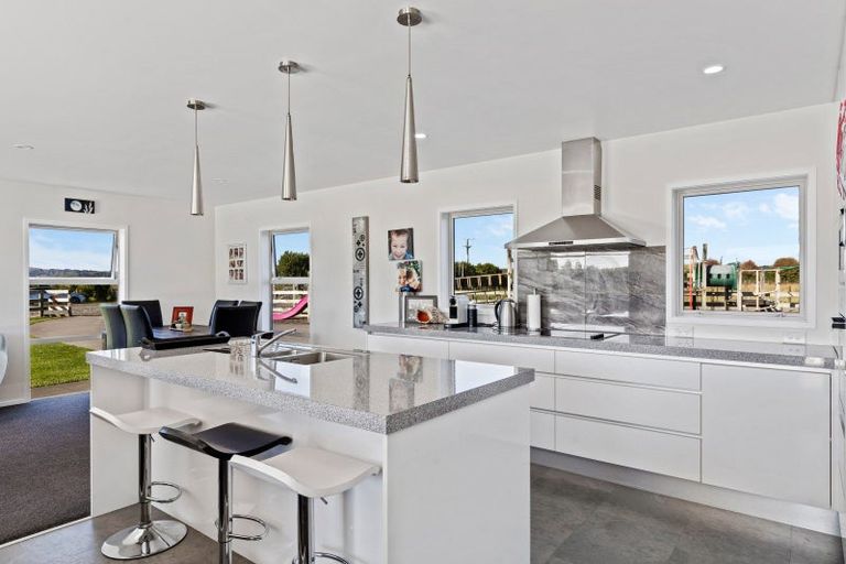 Photo of property in 270 Turangi Road, Tikorangi, Waitara, 4383